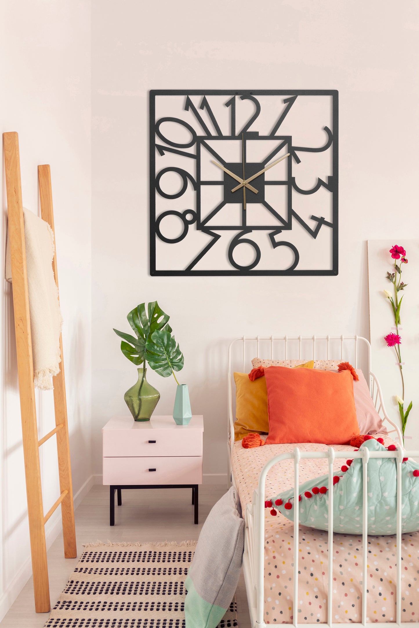 8-Dekoratif Metal Duvar Saati