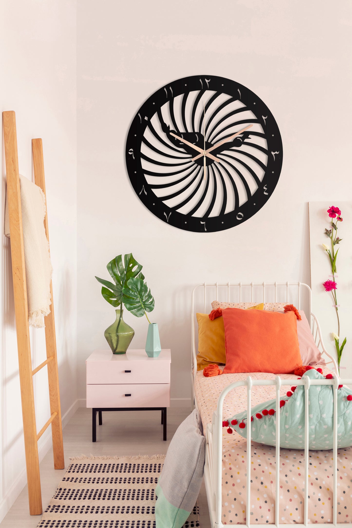 61-Dekoratif Metal Duvar Saati