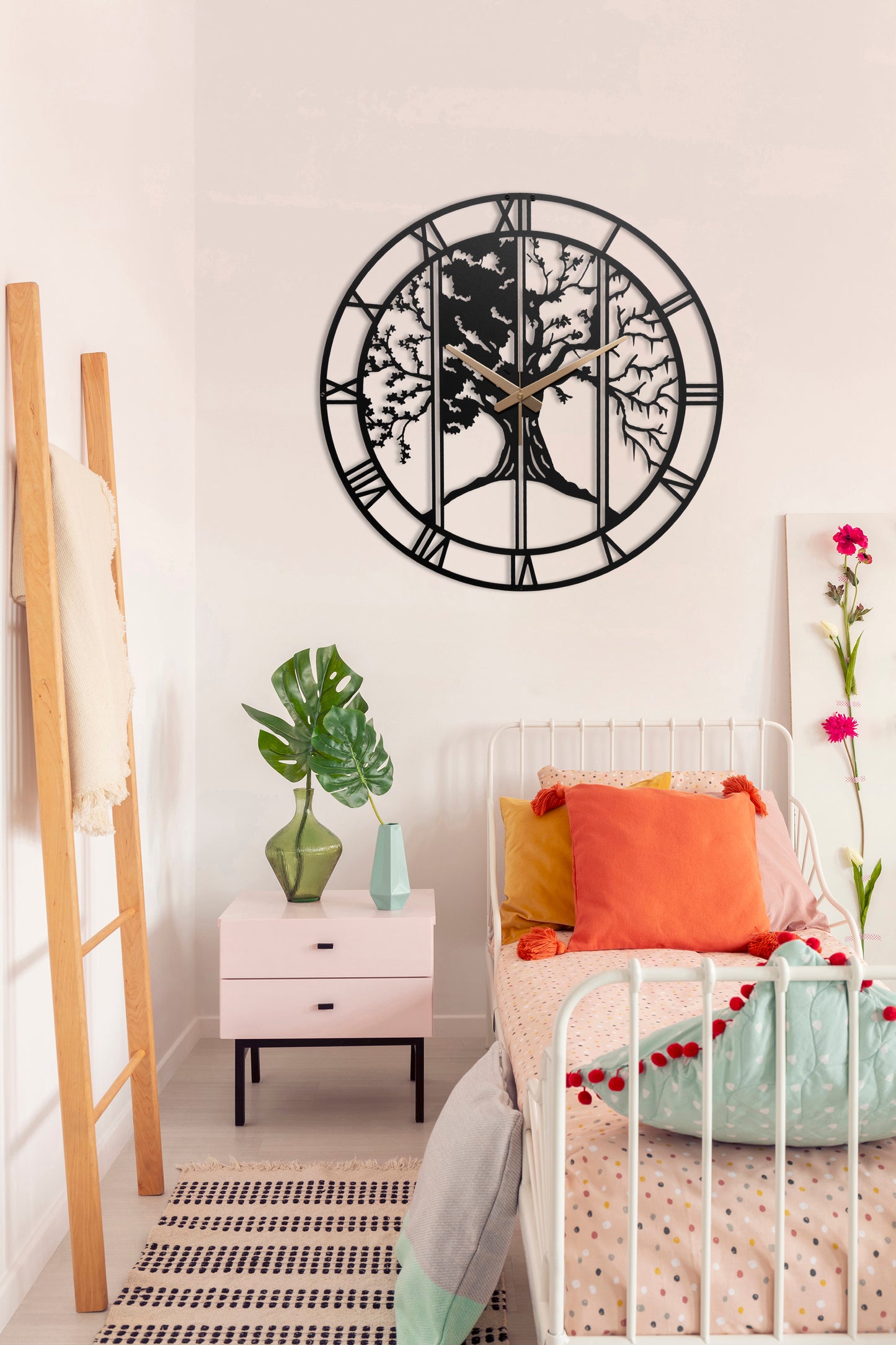 67-Dekoratif Metal Duvar Saati