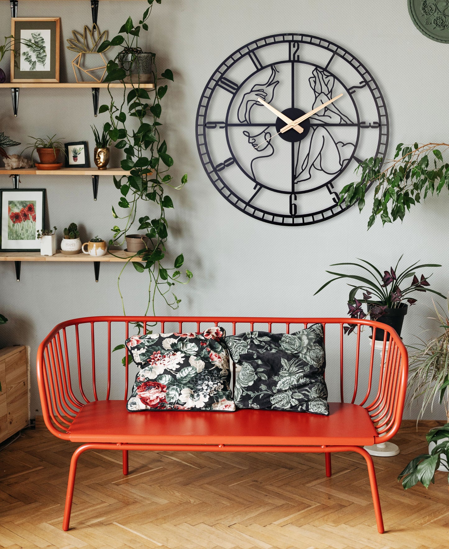 82-Dekoratif Metal Duvar Saati