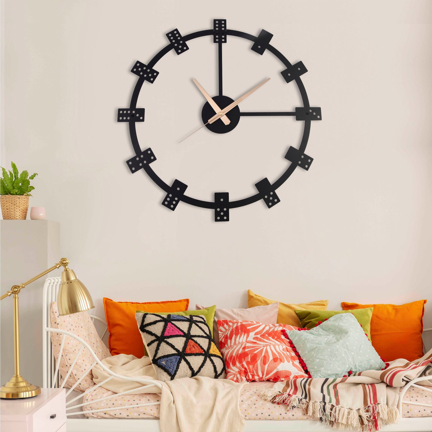 89-Dekoratif Metal Duvar Saati